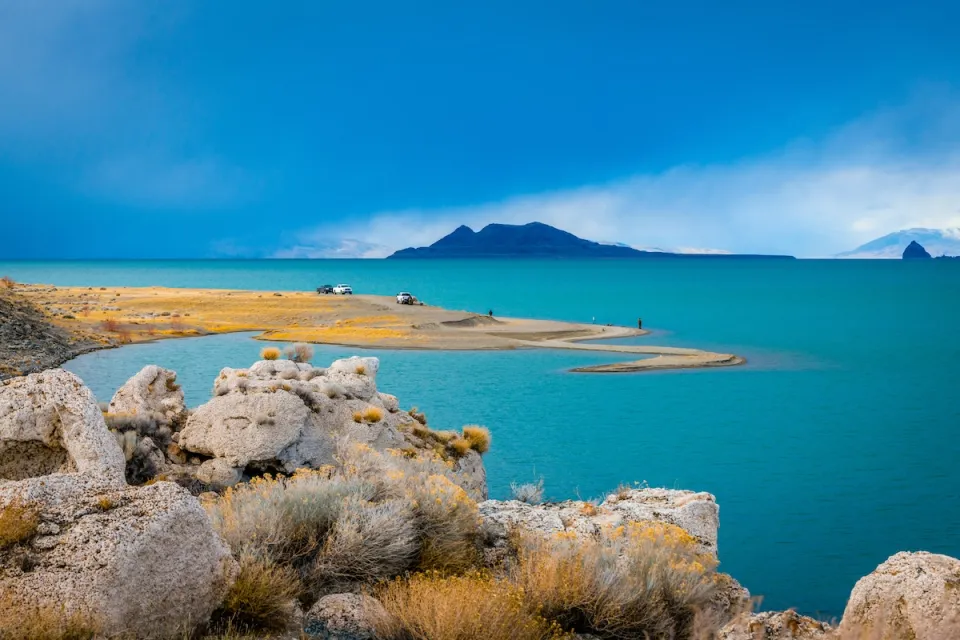 Turquoise blue Pyramid Lake near Reno, Nevada.